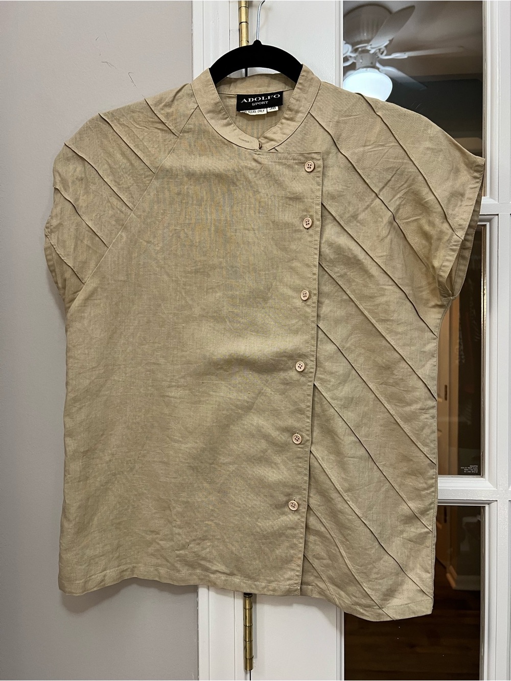 Adolfo Beige Short-Sleeve Diagonal Panel Button Blouse size S EUC